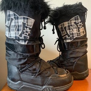 DC Shoes Women's Chalet Snow Boots